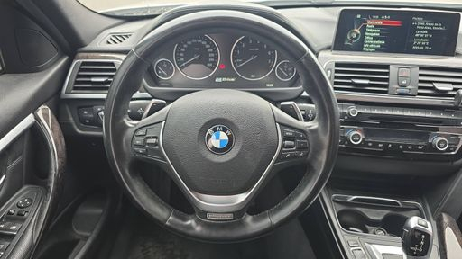 BMW Serie 3 330e 252 BVA8 - Luxury – 2016 – 152763 km – Hybride rechargeable – Boîte Automatique — photo 40