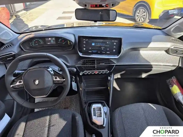 Peugeot 208 hybrid 110 ch e-dcs6 — photo 12