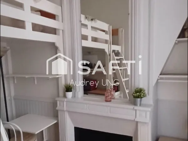 BORDEAUX - CHAMBRE ÉTUDIANTE MEUBLÉE DE 11 m² - EMPLACEMENT RECHERCHÉ