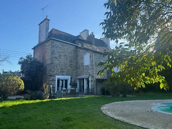 Maison 6 pièces 157 m²