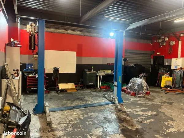 Garage automobile