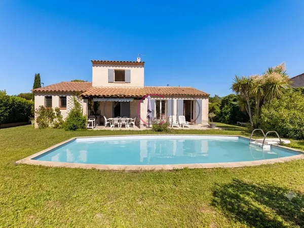 Maison Familiale avec Piscine Secteur Recherché de Puyrica