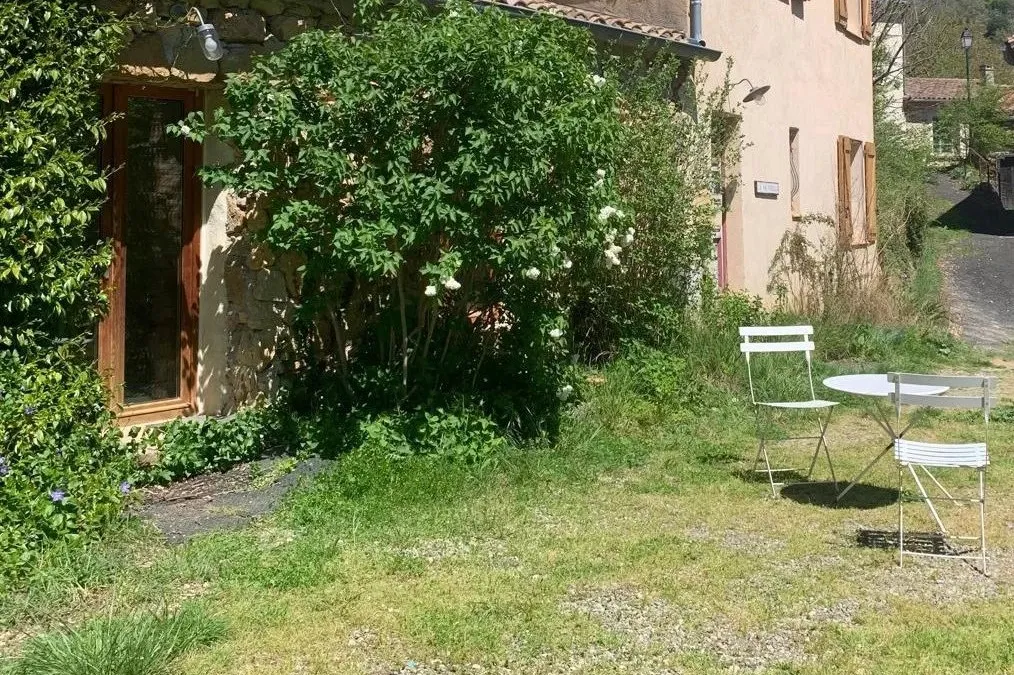 Photo 2