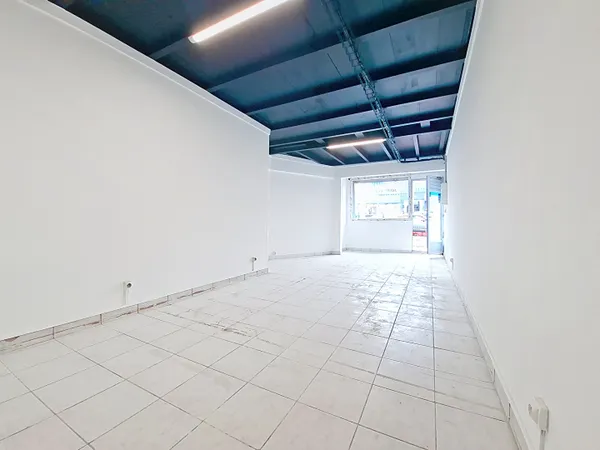 Local commercial 2 pièces 36 m²