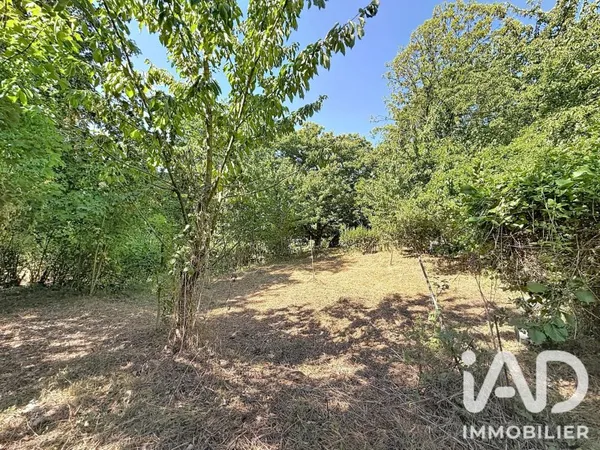 Terrain 1942 m²
