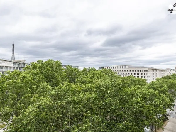 Appartement 6 pièces 191 m²