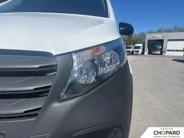 Mercedes Vito fourgon 116 cdi extra long bva rwd — photo 18