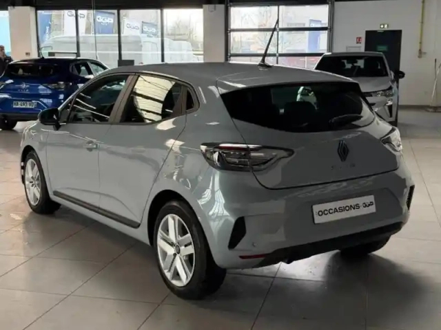 Renault Clio 1.0 tce 90ch evolution - 24 — photo 7