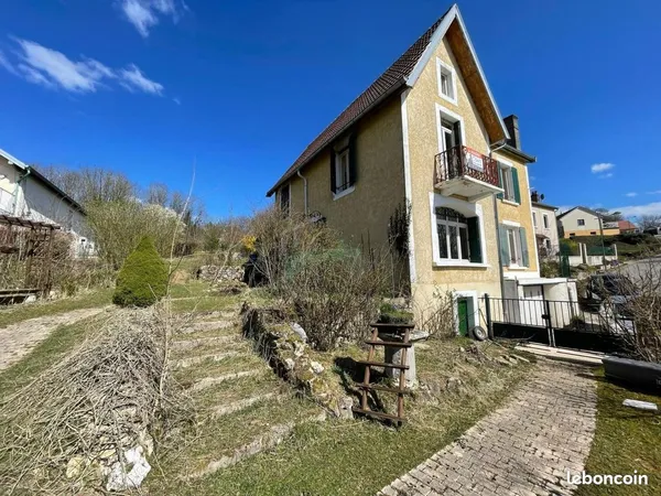 Maison 7 pièces 144 m²