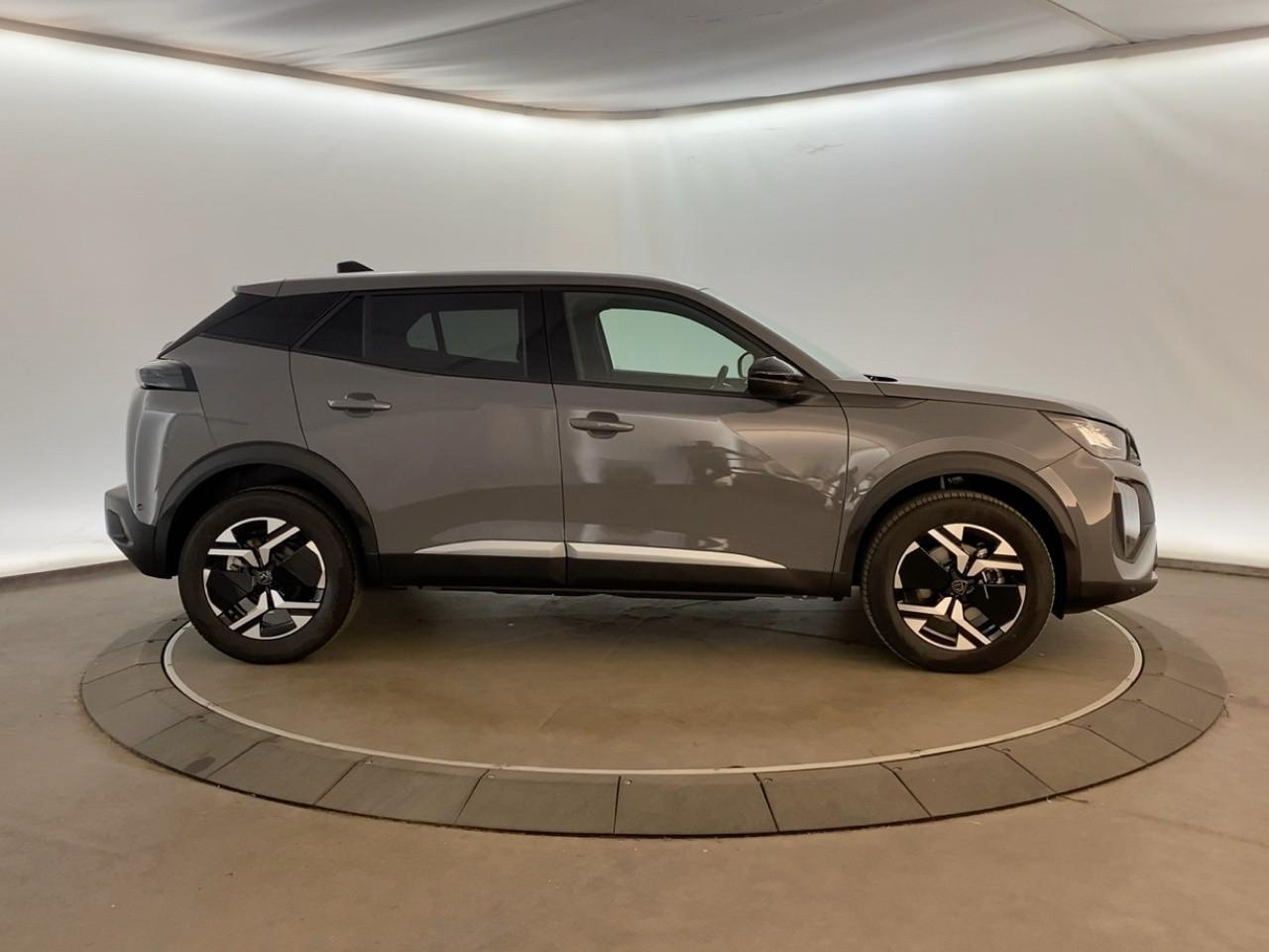 Peugeot 2008 hybrid 145 ch e-dcs6 allure — photo 4
