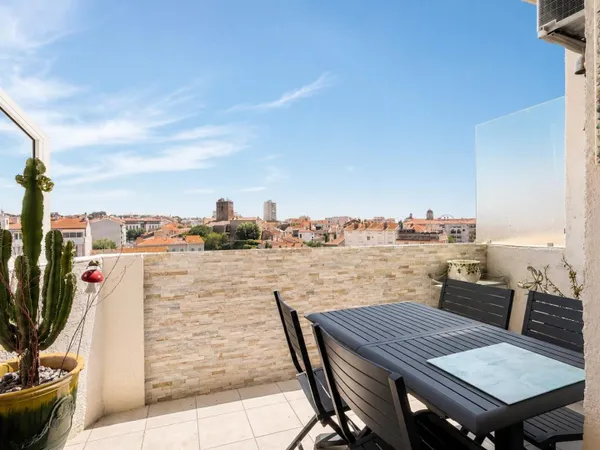 Appartement 4 pièces de 94 m² - Centre-ville de Saint-Raphaël