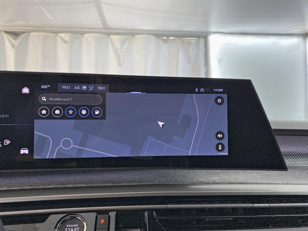 Peugeot 3008 hybrid 145 e-dcs6 gt — photo 14