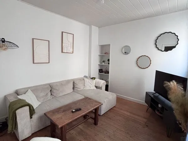 Appartement duplex LAVAL centre ville proche cathédrale 37m² surface au sol - 29m² habitable