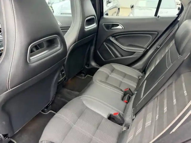 Mercedes Gla 200 d 4matic sensation — photo 18