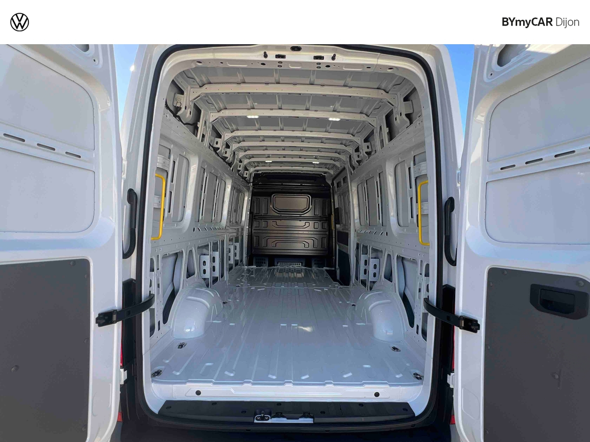 Volkswagen Utilitaires CRAFTER VAN 35 L4H3 2.0 TDI 177 CH BVA8 4MOTION — photo 13