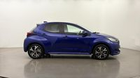Toyota Yaris 116h Design 5p MY22 — photo 4
