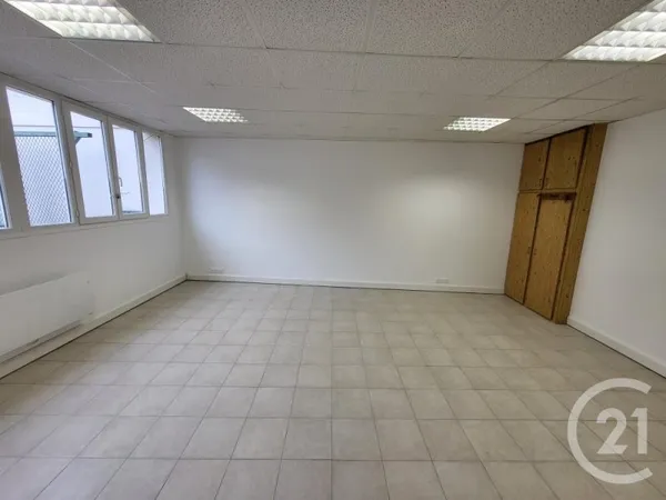 Bureau 1 pièce 35 m²