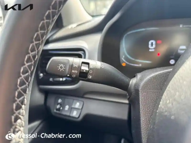 Kia Stonic 1.0 t-gdi 100 ch bvm6 active — photo 17