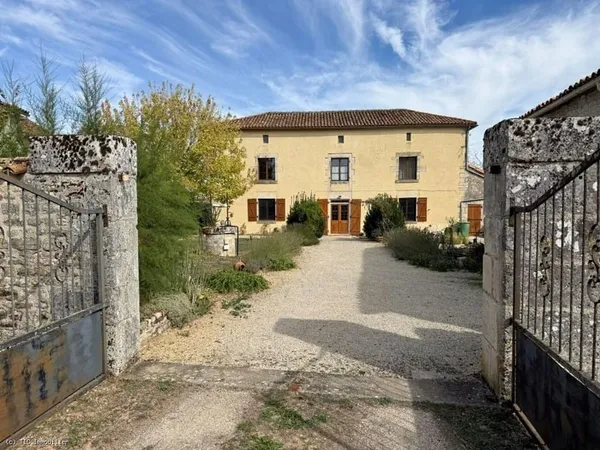 Ancienne Presbytère avec Charme & Caractère