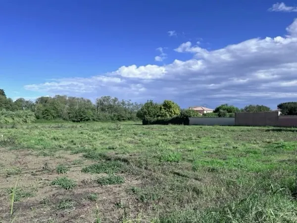Terrain 1059 m²