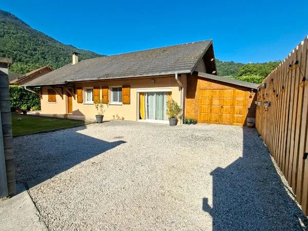 Maison plain pied entièrement de 104M2