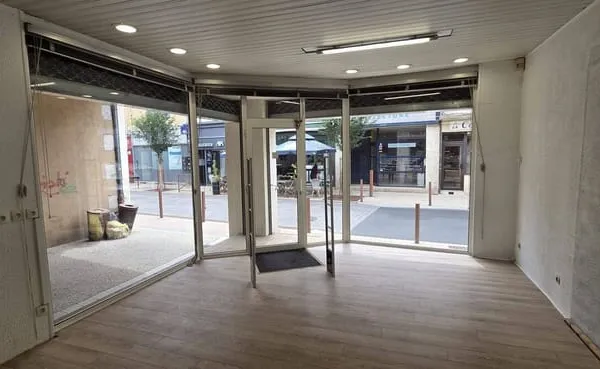 Local commercial 56 m²