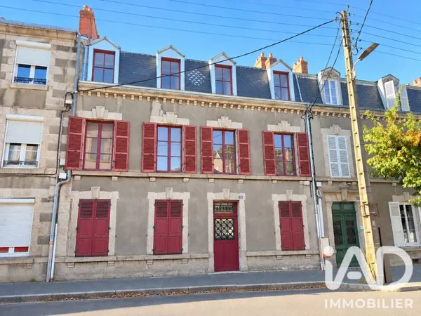Maison 9 pièces 302 m²