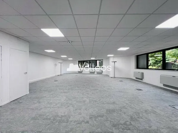 Bureaux 233 m²