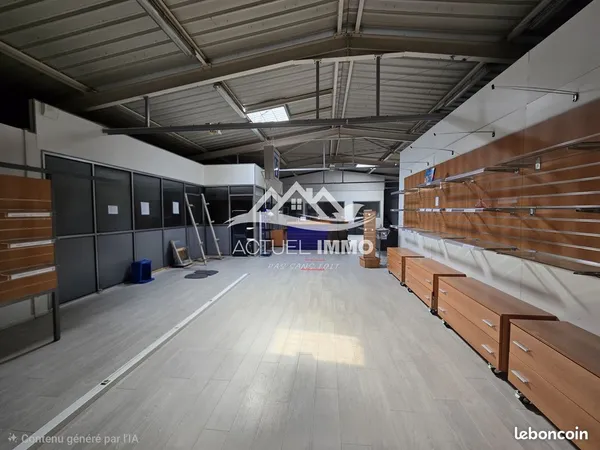 Local commercial 385 m² Lens