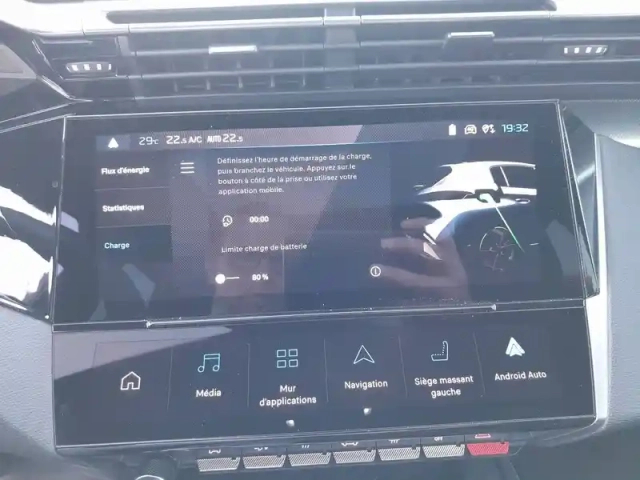 Peugeot 308 electrique 55 kwh 156ch — photo 16