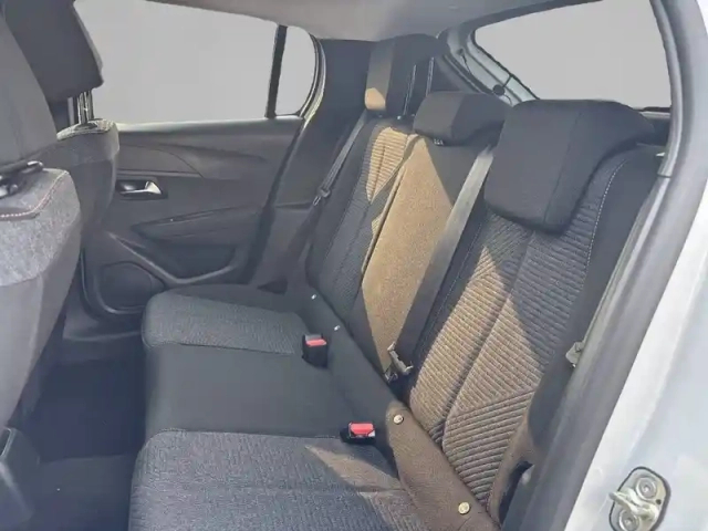 Peugeot 208 hybrid 110 ch e-dcs6 — photo 12