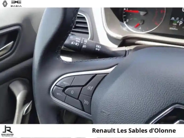 Renault Megane 1.5 blue dci 115ch evolution edc — photo 15