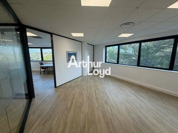 Bureaux 425 m²