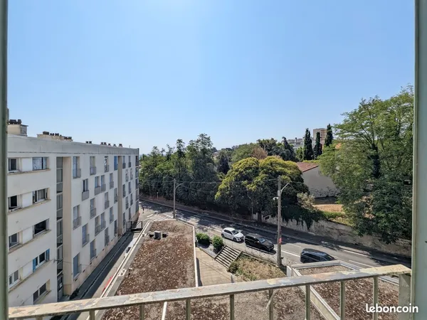 Avenue de la Gloire - T3 52m2 - dernier étage - Frais notaire réduits - Sans frais d'agence