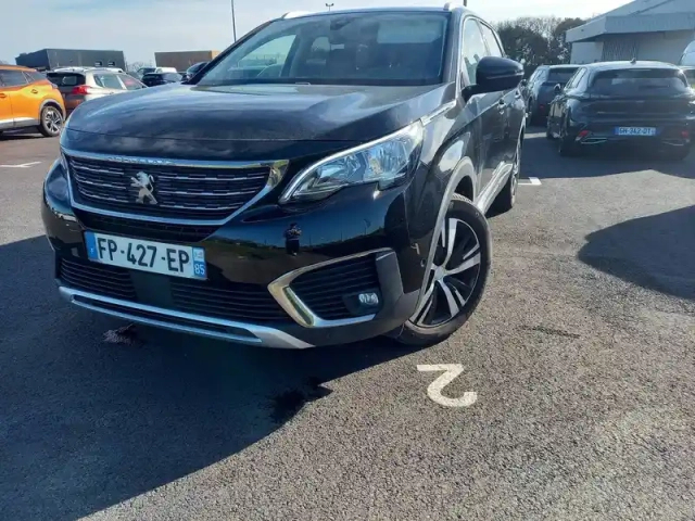 Peugeot 5008 puretech 130ch s&amp;s eat8 — photo 1