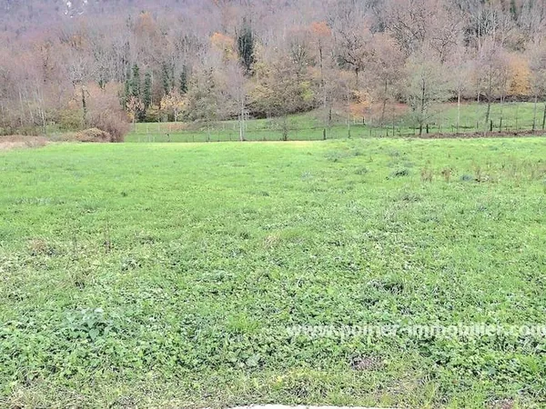 Terrain 801 m²
