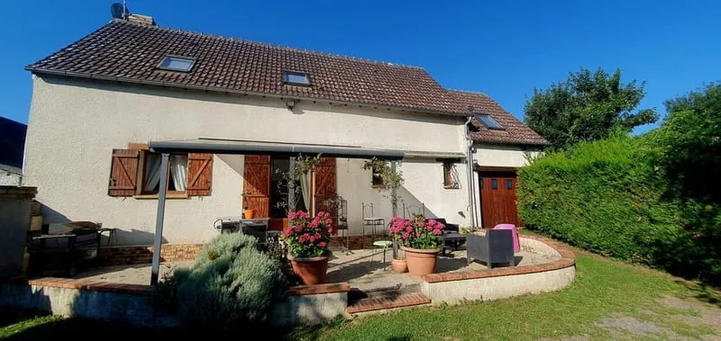 Photo 1