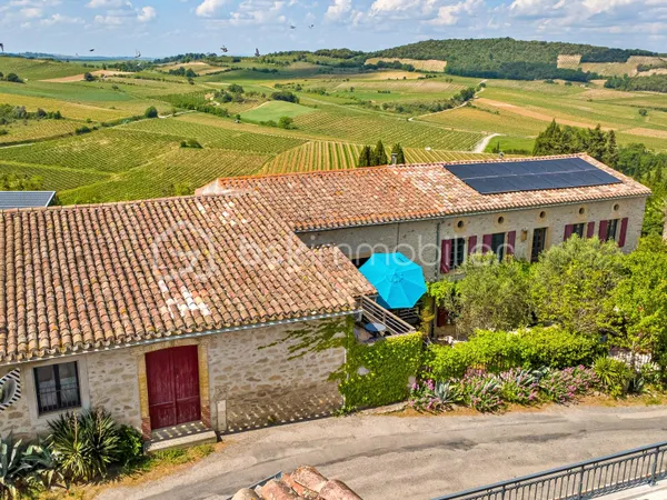 Maison 11 pièces 405 m²