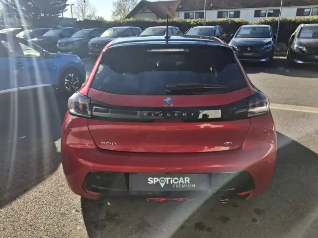 Peugeot 208 puretech 100 s&amp;s eat8 — photo 6
