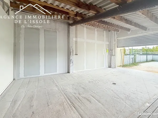 Local 72 m² Sainte-Anastasie-sur-Issole