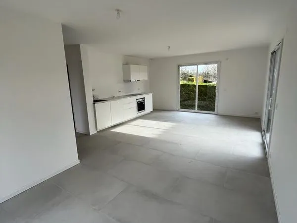 à louer - maison récente de 115 m² à saint-didier-de-formans