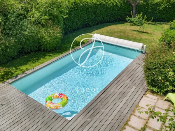 Croissy sur Seine - COEUR DE VILLE - Maison - 4 chambres - 151m²