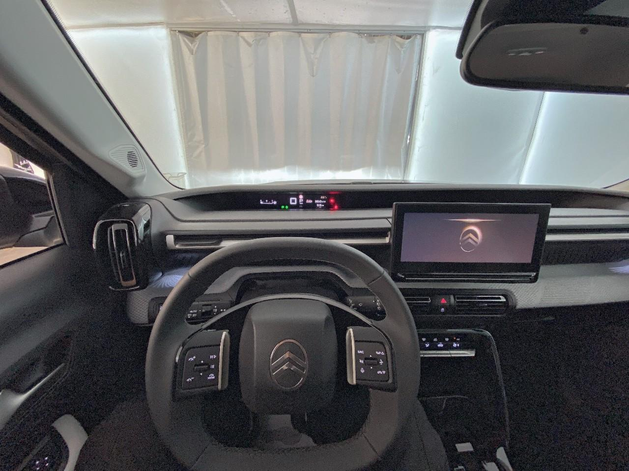 Citroën C3 Aircross hybride 145 ch aut max — photo 12