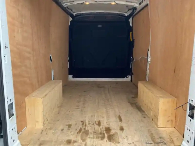 Ford Transit fourgon fg t310 l2h2 2.0 ecoblue 130ch s&amp;s trend business — photo 11