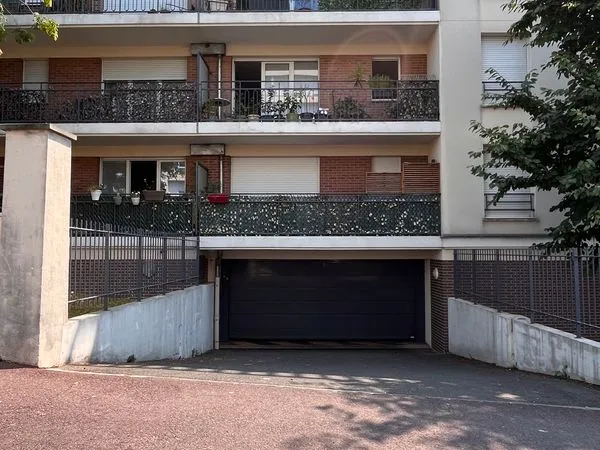 Stationnement Location Rueil-Malmaison   70€
