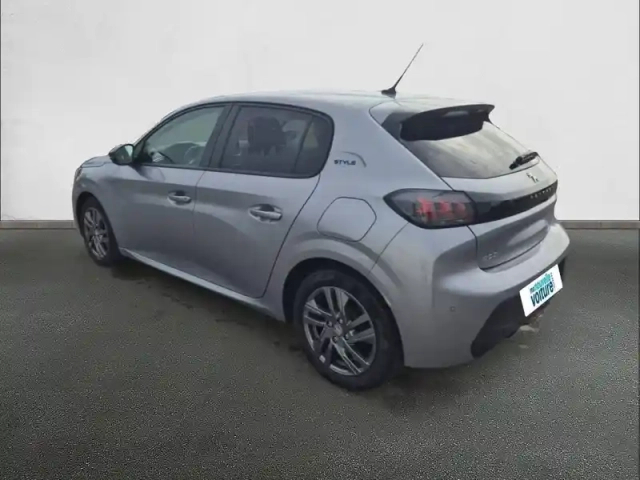Peugeot 208 puretech 75 s&amp;s bvm5 — photo 7