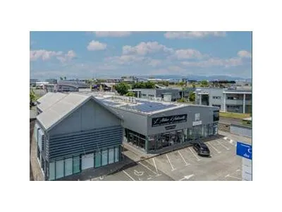 local commercial lot B de 80 m2 immeuble oiseau du paradis