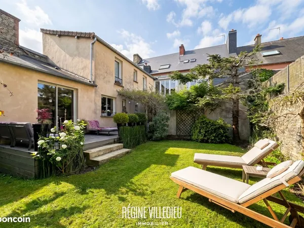 Maison 8 pièces 240 m²