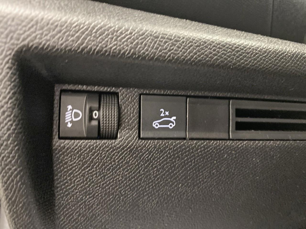 Citroën C4 X bluehdi 130 s&s eat8 feel pack — photo 19