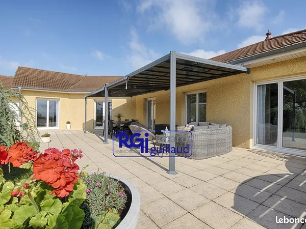 Villa 5 pièces 190 m²